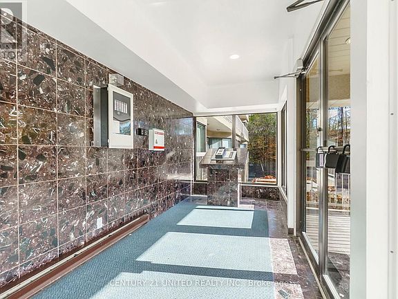 4th image of 40 Auburn St #4-208