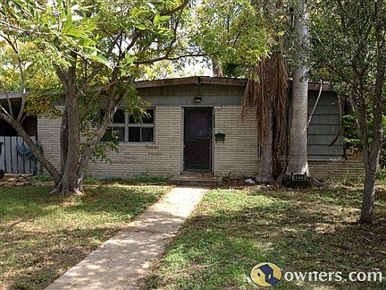 Perfect investment property in the heart of Corpus Christi