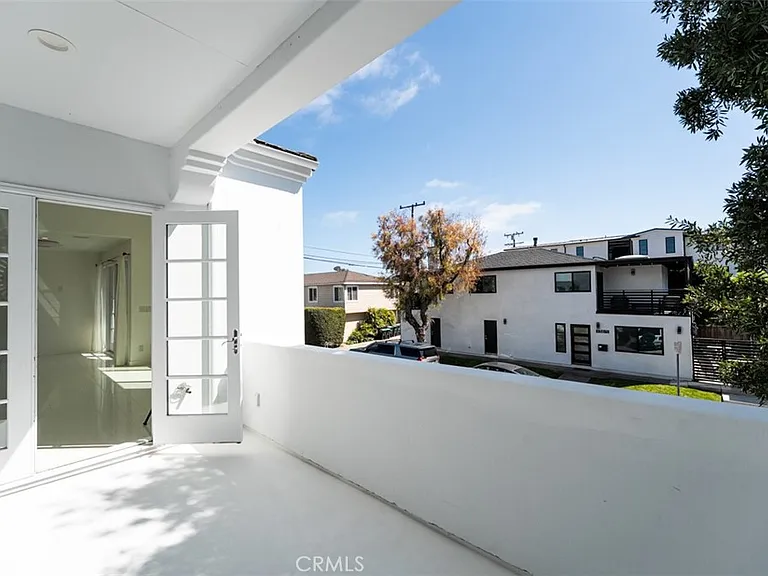 2830 2nd Ave — Photo 36