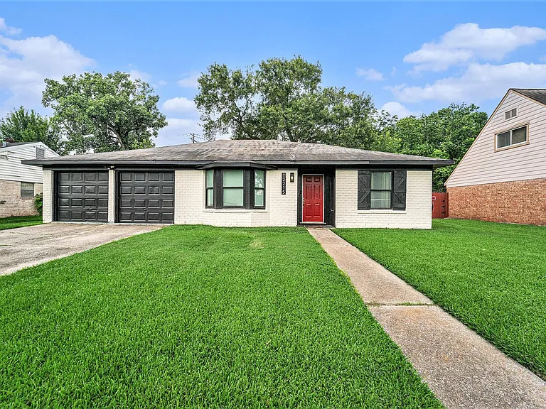 12215 Hillcroft St — Photo 1