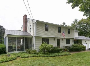 3 Sweetbriar Ln, Andover, MA 01810