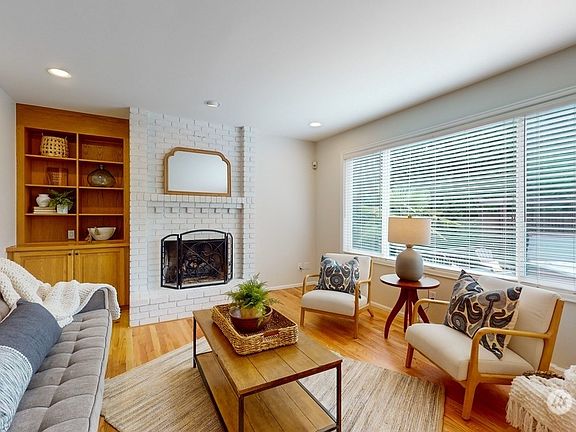 3rd image of 17801 NE 154th Street