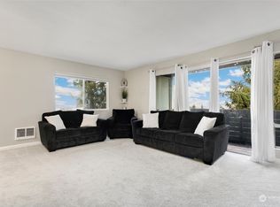 10457 Des Moines Memorial Dr S #402, Seattle, WA