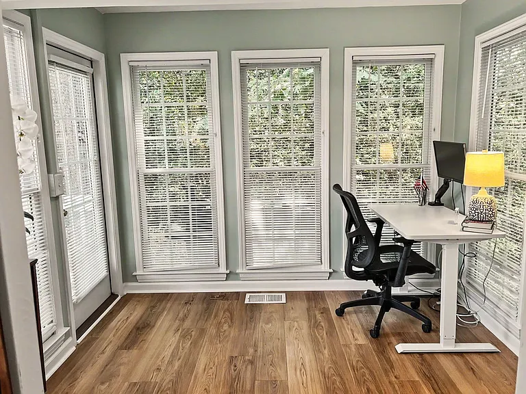 1101 Esher Ct — Photo 13