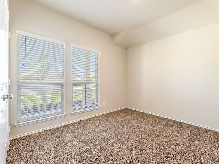 125 Break Ave — Photo 21
