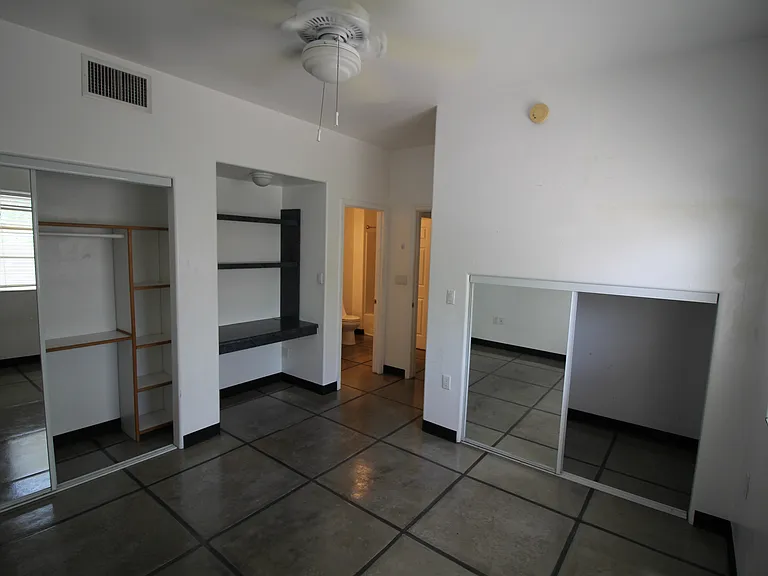515 E Lester St — Photo 14