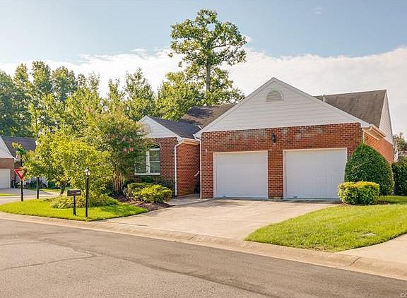 5th image of 4901 Lakemere Ct