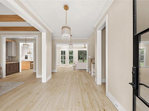 2nd image of 1330 Twelve Oaks Cir NW