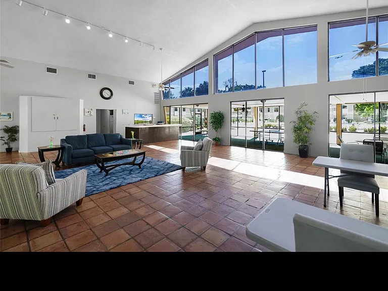3254 S Semoran Blvd #11 — Photo 5