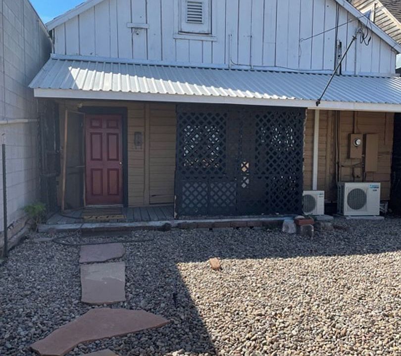 1st image of 123 E Pine St