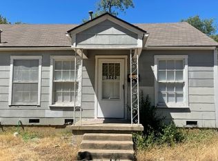 2520 N 28th St, Waco, TX 76708