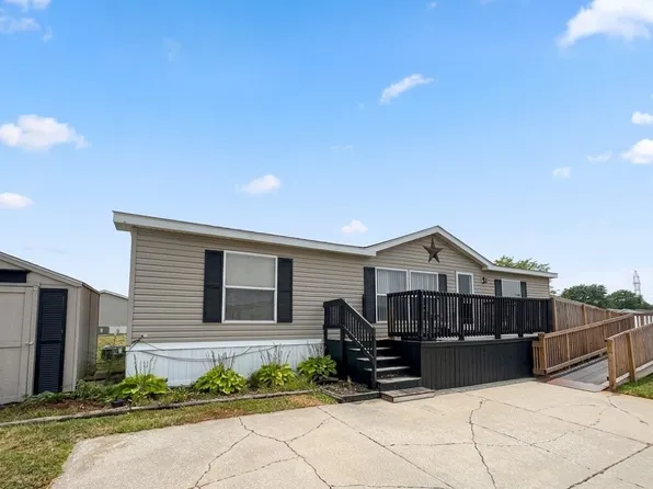 3435 Creekside Blvd #292, Burton, MI 48519