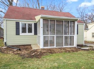 571 Poland Ave, Struthers, OH 44471