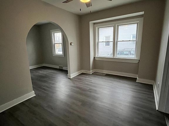 5th image of 4419 Magnolia Ave SW