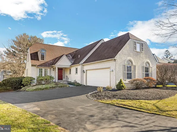 705 Cornerstone Ln, Bryn Mawr, PA 19010
