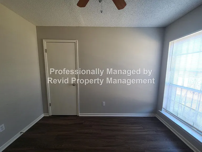5157 Blacksmith Dr — Photo 12
