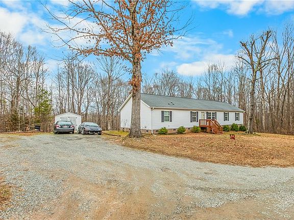 4th image of 1030 Endeavour Ln