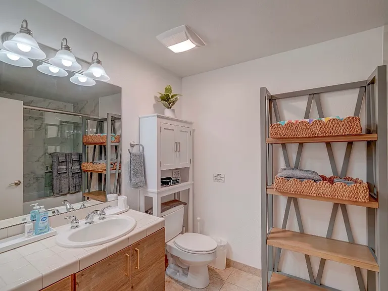530 K St #518 — Photo 9