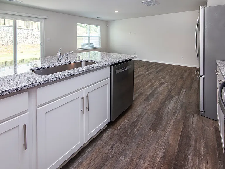 5149 Hyrule Dr — Photo 3