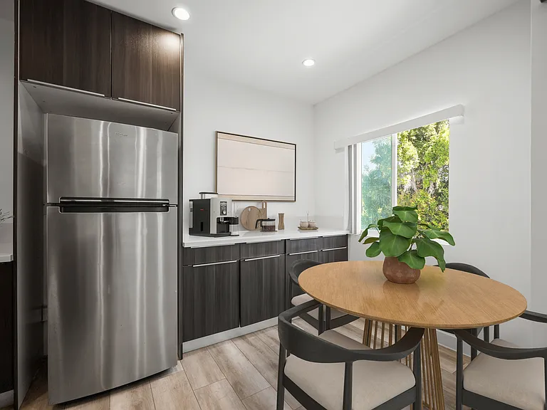 2561 W Avenue 30 #7 — Photo 25