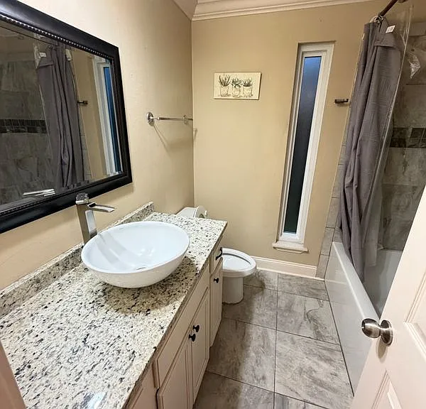 14443 Bywood Ave — Photo 4