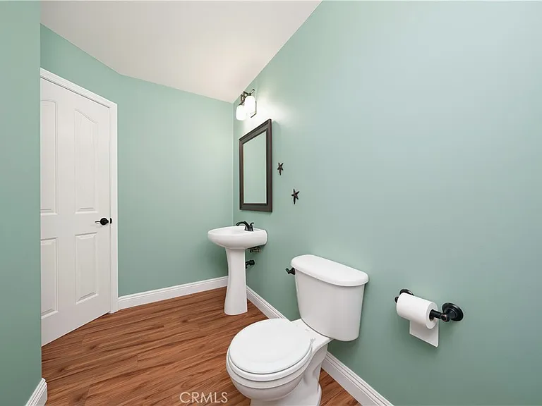 45277 Chateau Ct — Photo 42