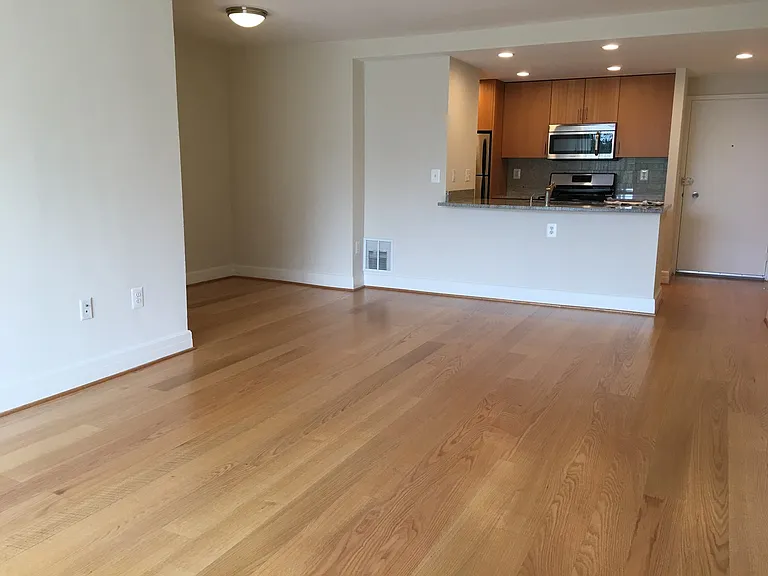 1255 New Hampshire Ave NW — Photo 207
