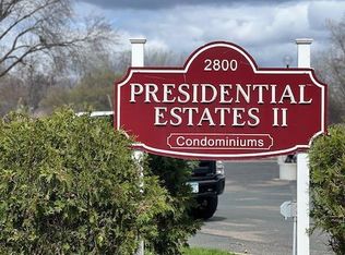 2800 Hillsboro Ave N APT 111, New Hope, MN 55427