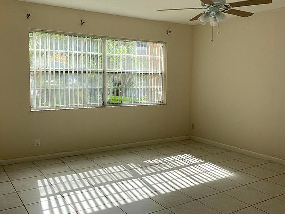 4th image of 11452 NW 43rd St #114542