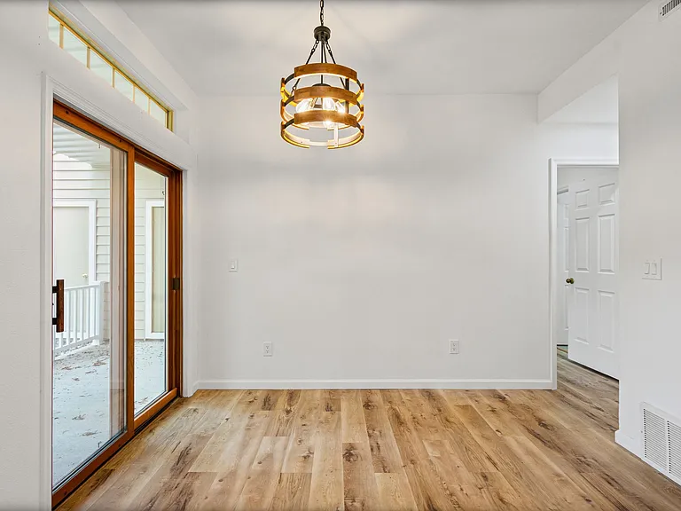 413 Hampton Place Blvd — Photo 9