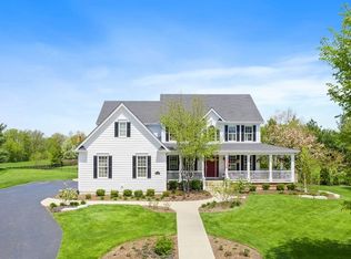 3826 Grand View Ct, Saint Charles, IL 60175