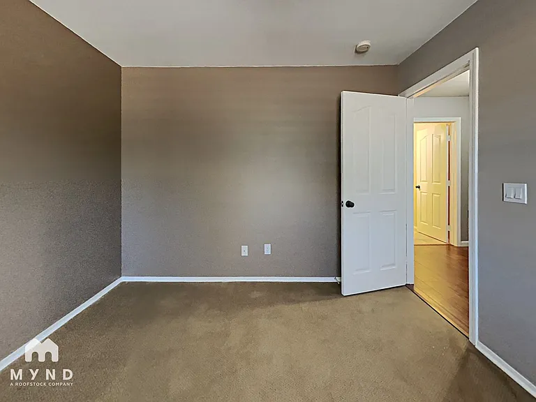 2157 S Luther — Photo 23