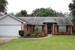 2nd image of 2733 Beacon Court