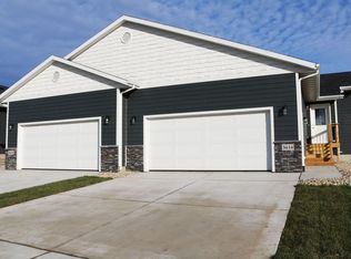 3616 S Outfield Cir, Sioux Falls, SD 57110