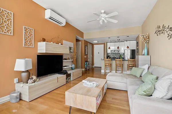 Sold by Compass | media 2