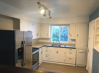 4625 SE Windsor Ct, Portland, OR 97206