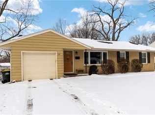 206 NW 65th St, Gladstone, MO 64118