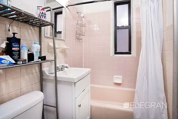 Rented by (Legacy) Elegran | media 10