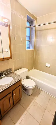 Rented by United Realty Equities | media 25