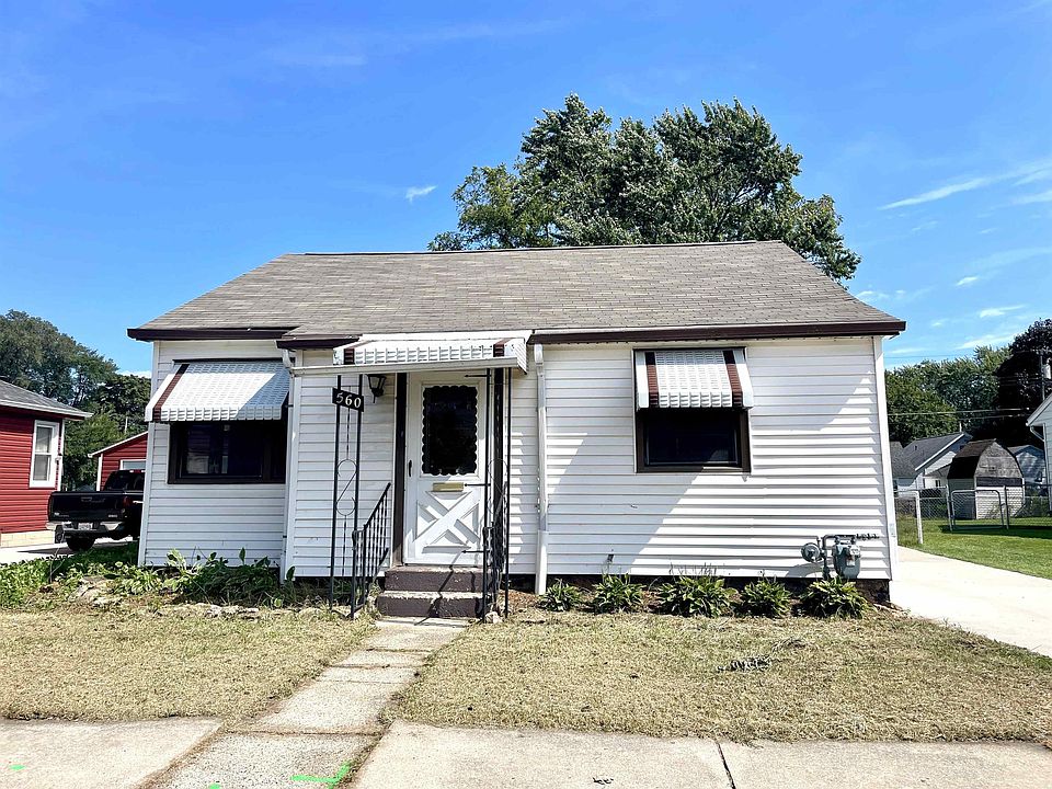 1st image of 560 N Oakhill Ave