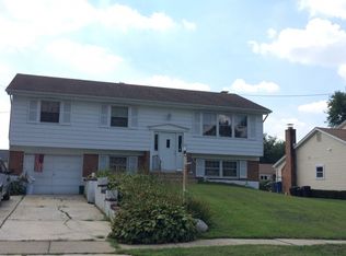 10 Cobblestone Rd, Cherry Hill, NJ 08003