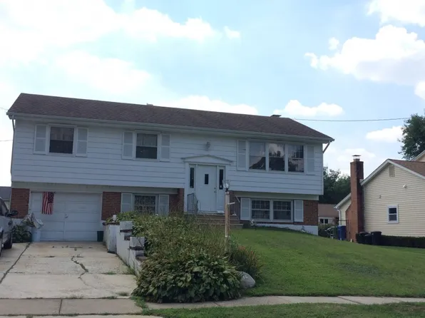 10 Cobblestone Rd, Cherry Hill, NJ 08003