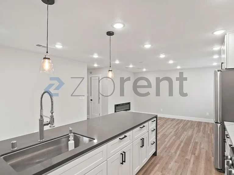 42740 Jefferson St — Photo 12
