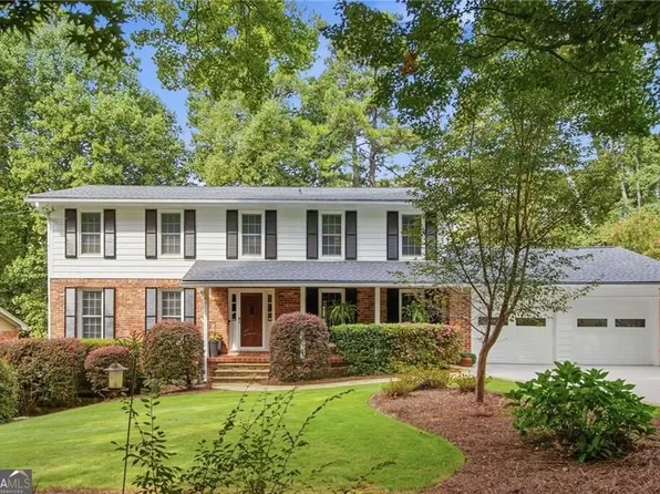 4301 Huntington Cir, Dunwoody, GA 30338