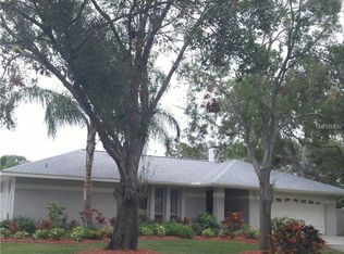 678 Riviera Bay Dr NE, Saint Petersburg, FL 33702