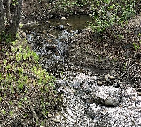 3rd image of 3000 Alkali Creek Rd