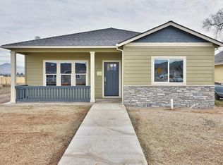 1737 Thomas Rd, Medford, OR 97501