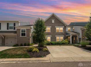 36 Old Pond Rd, Springboro, OH 45066