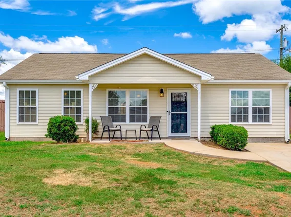 106 Flynn Dr, Anderson, SC 29626