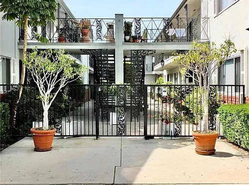 433 Atlantic Ave #8 Photo 1